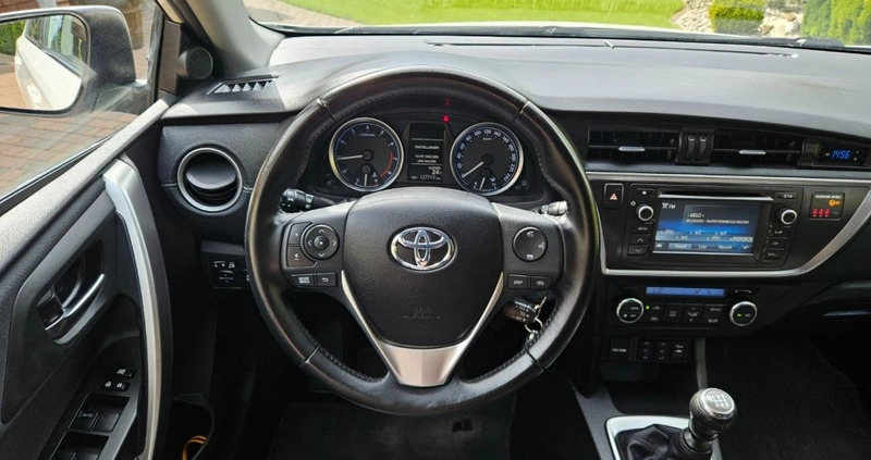 Toyota Auris cena 39999 przebieg: 127000, rok produkcji 2014 z Sokołów Małopolski małe 436